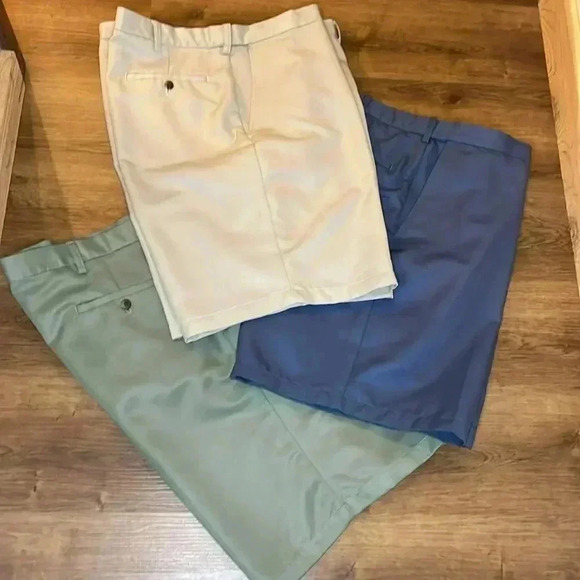 Haggar Men’s 44 Set of 3 flat Front Blue Green Tan Shorts - Picture 4 of 9